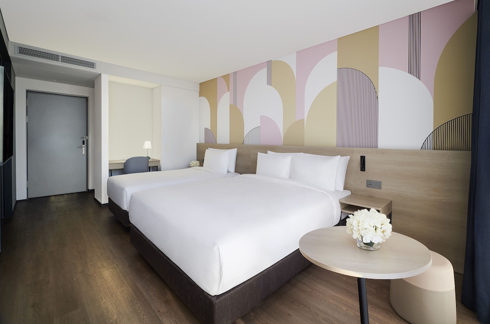 Superior Suite, Multiple Beds - Photo 2