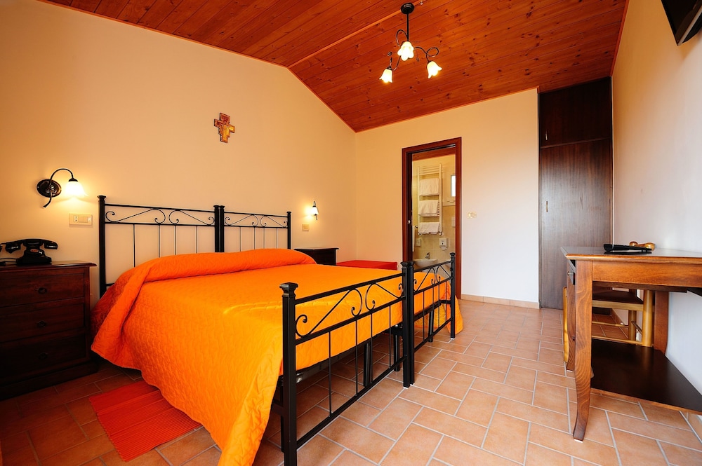 Triple Room photo 3