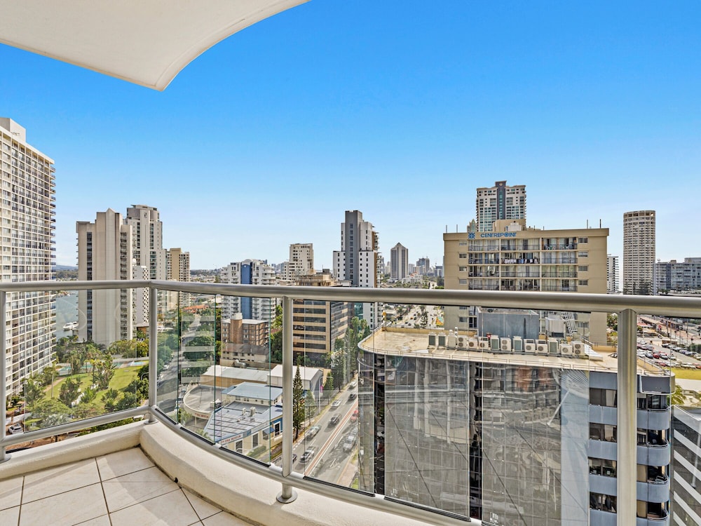 Two-Bedroom Apartment with Ocean View photo 3