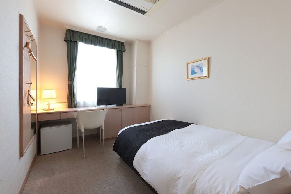 Basic Room, Non Smoking - Photo 1