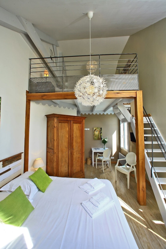 Family Room, Terrace