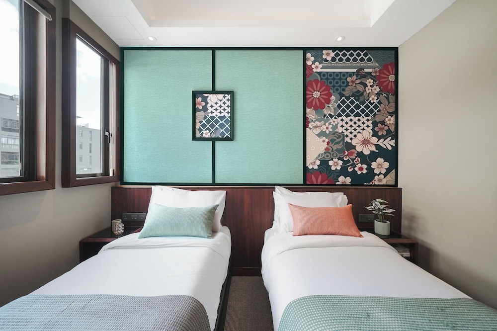 Deluxe Twin Room photo 2