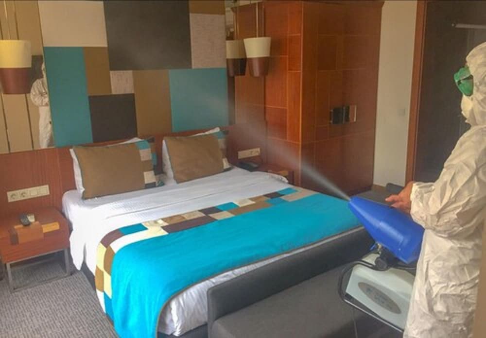 Superior Double or Twin Room thumbnail 5