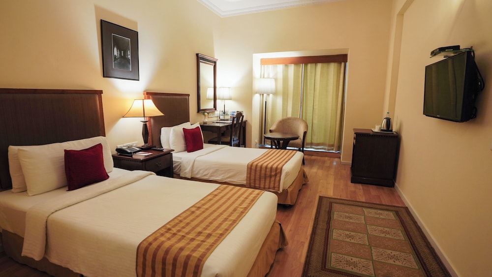 Executive Twin Room - Photo 3