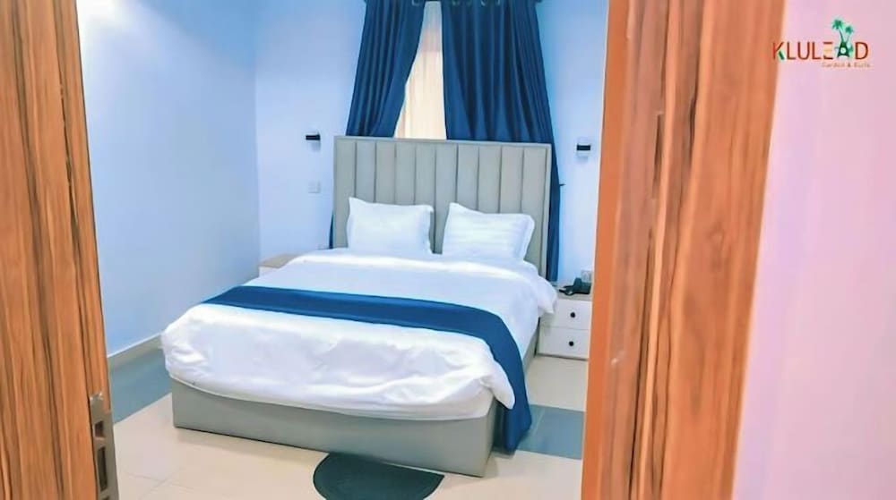 Comfort Room, Balcony, City View