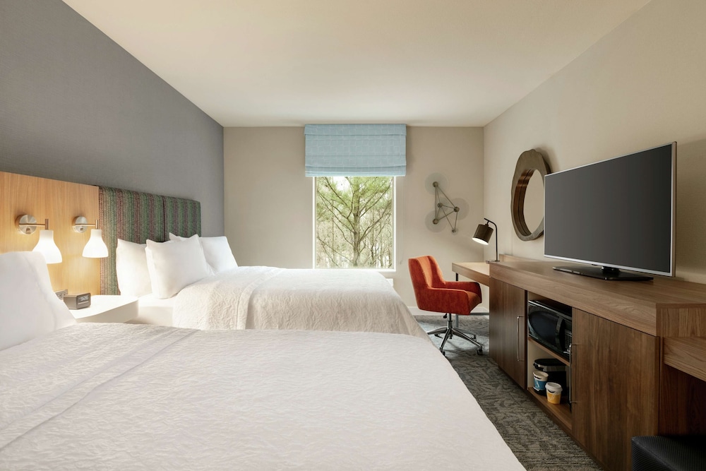 Room, 2 Queen Beds, Accessible, Refrigerator & Microwave (Hearing) photo 3