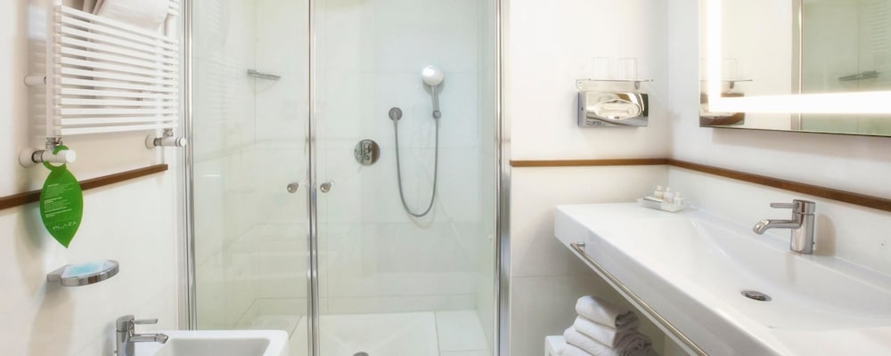 Classic Double Room - Photo 12