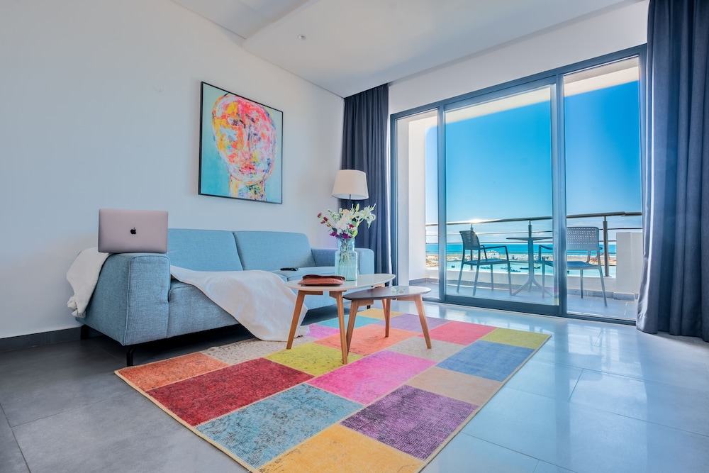 Family Apartment photo 2