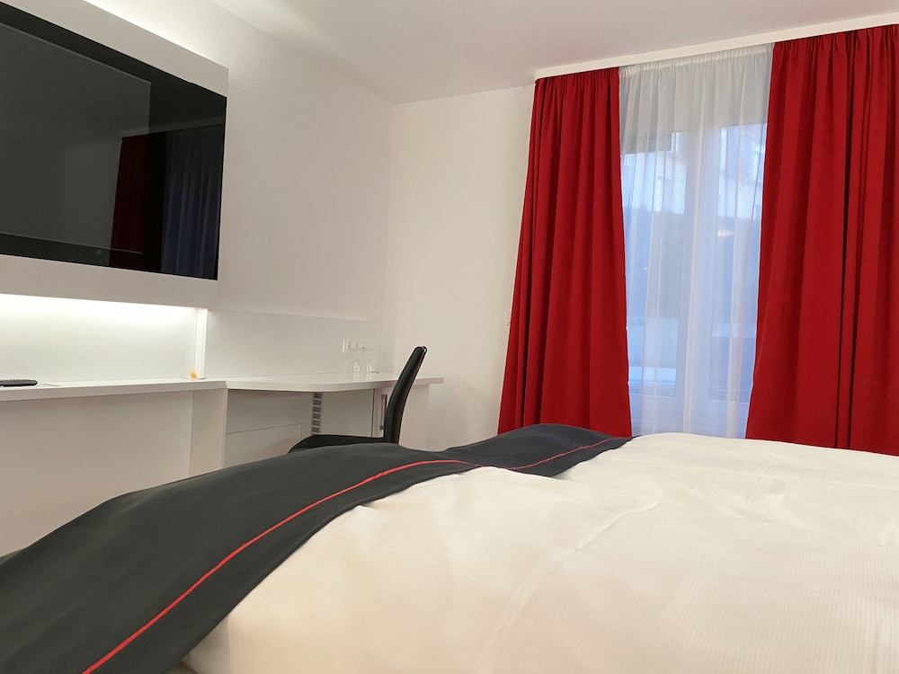 Standard Double Room - Photo 3