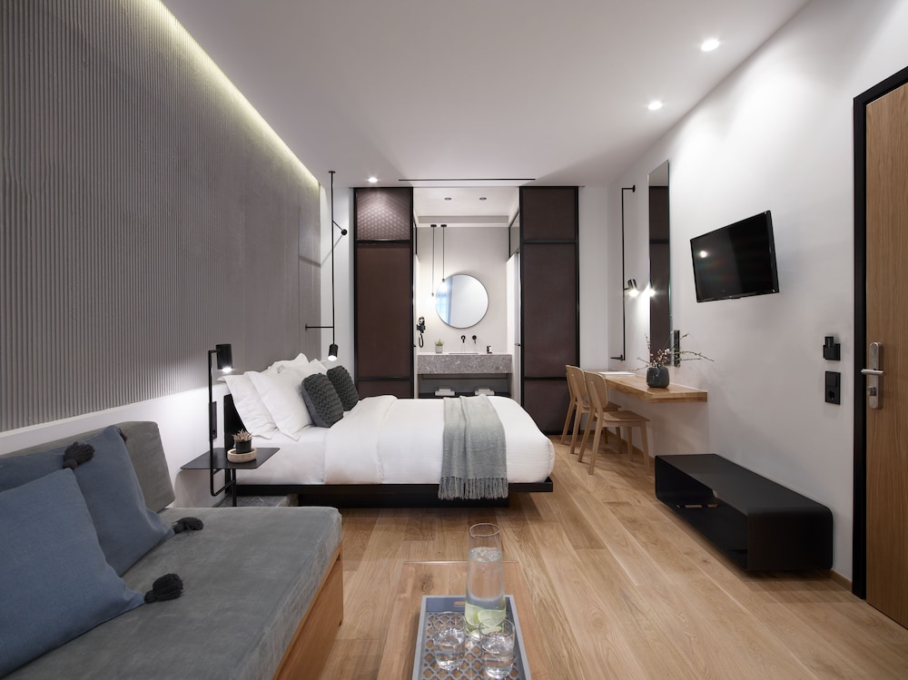 Junior Suite, Courtyard View photo 1