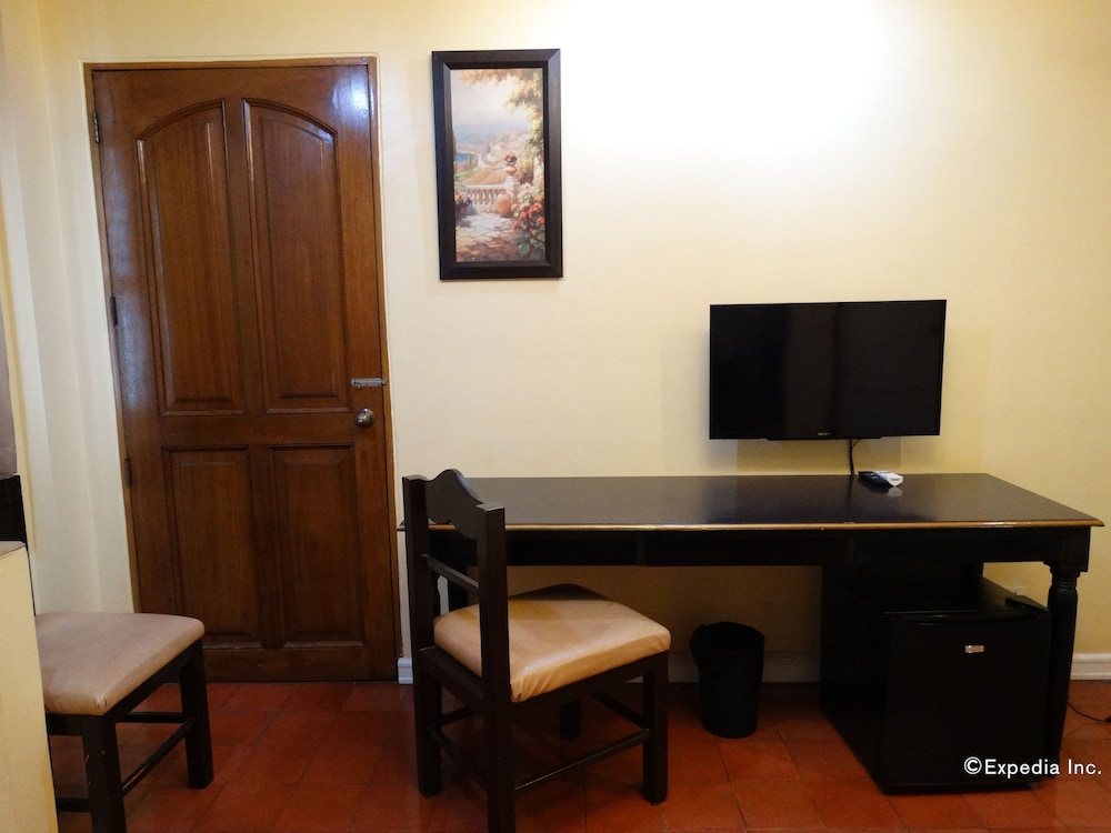 Executive Room, 1 Queen Bed - Photo 8