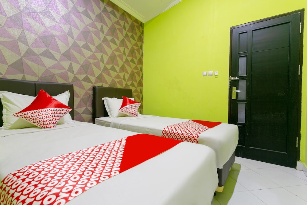 Deluxe Twin Room photo 3