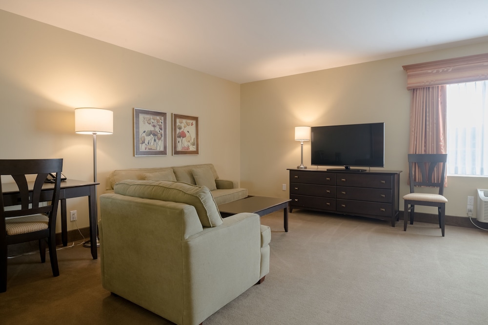 Junior Suite, 1 Queen Bed with Sofa bed photo 3