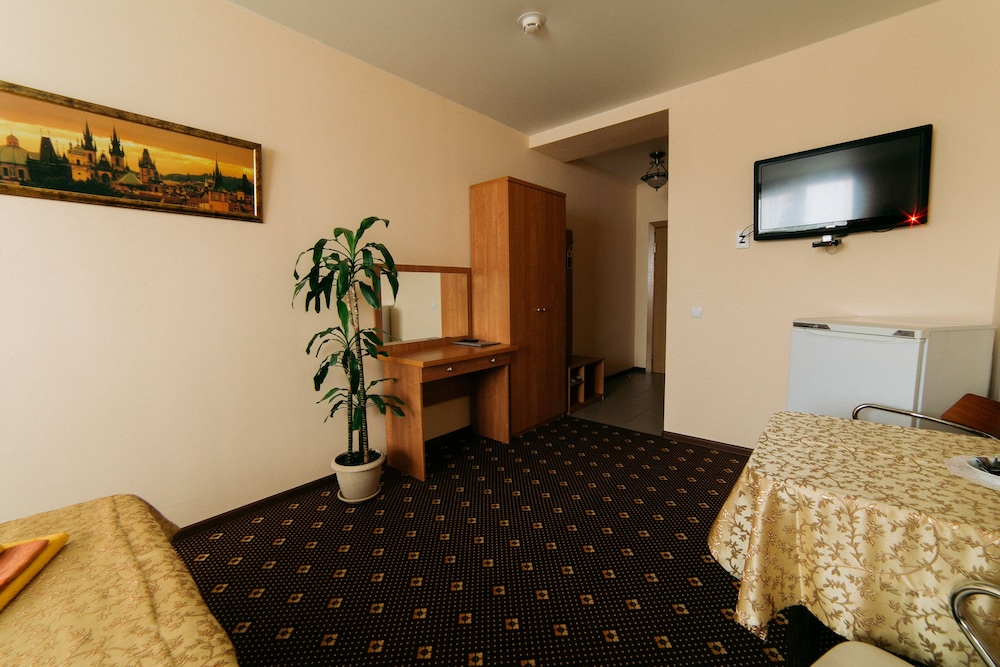 Standard Double Or Twin Room, Private Bathroom (Left Side) photo 2