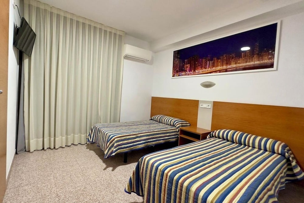 Habitación Básica, 1 Cama Doble