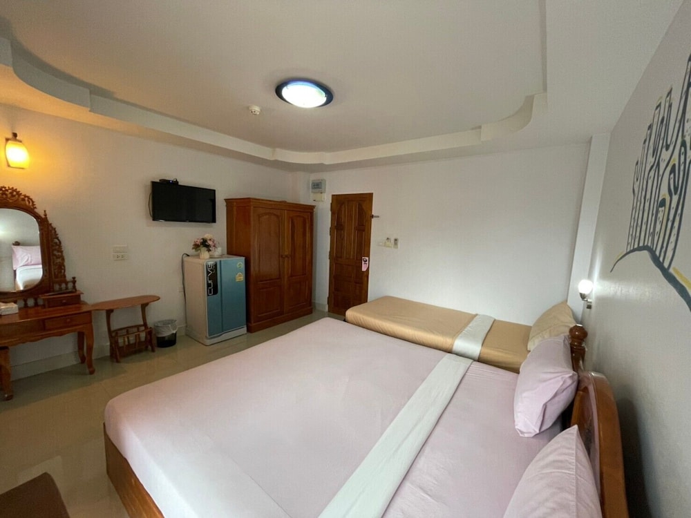 Standard Triple Room photo 3