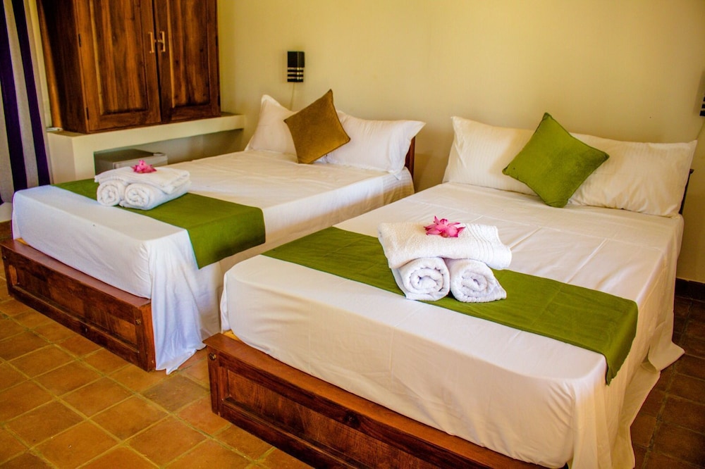 Comfort Triple Room, Garden View