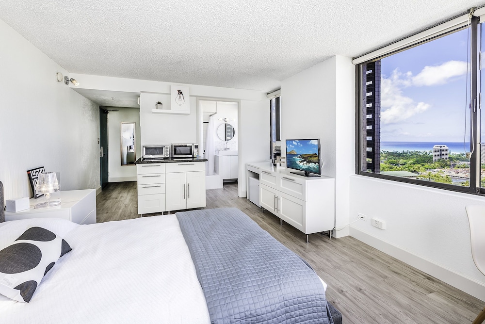 Panoramic Studio, Ocean View, Sea Facing