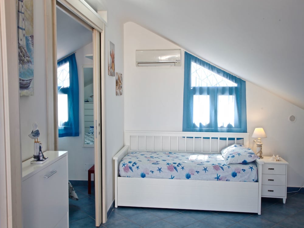 Villa photo 1