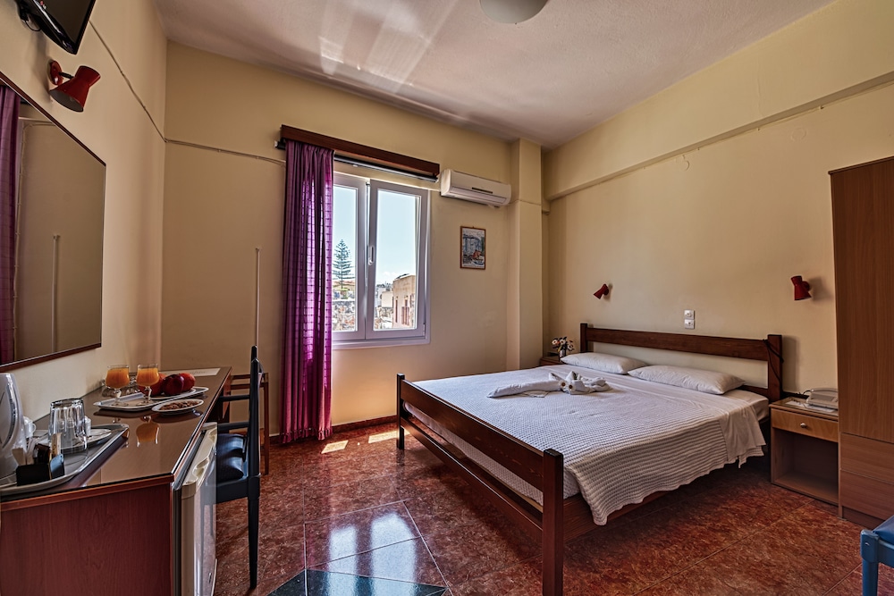 Economy Double or Twin Room, City View