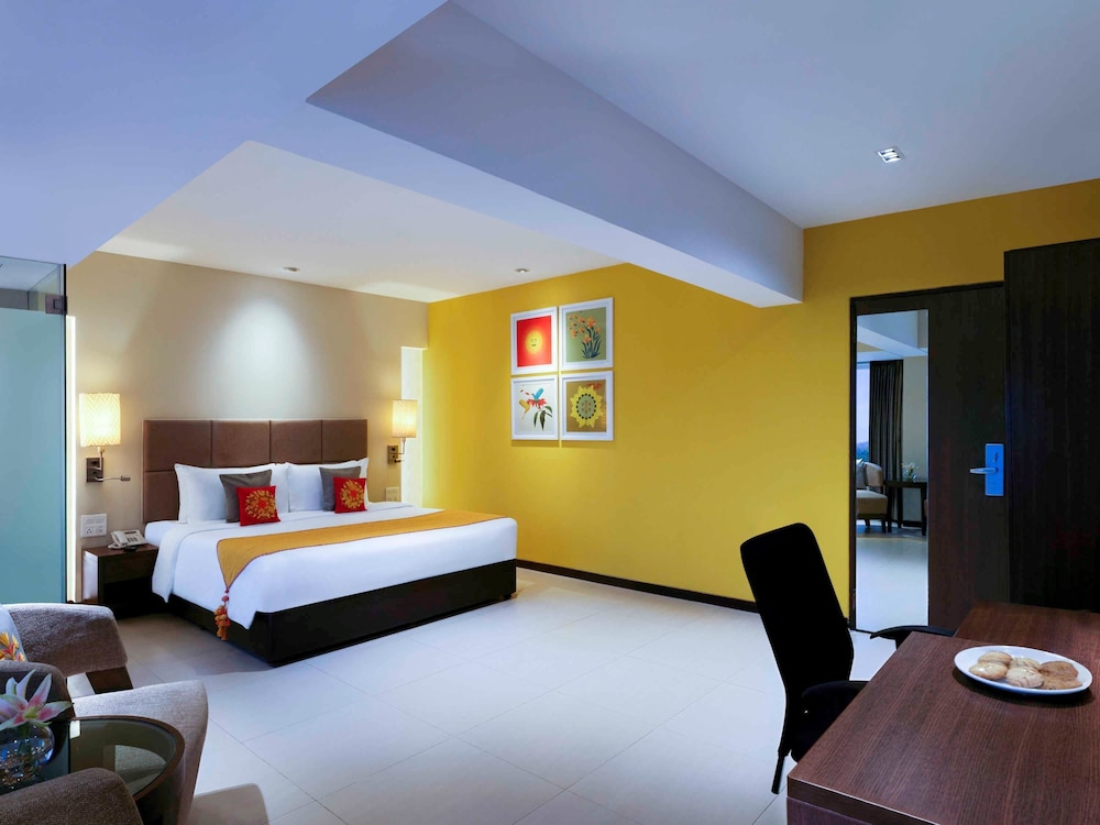 Executive Room, 1 King Bed - Photo 5