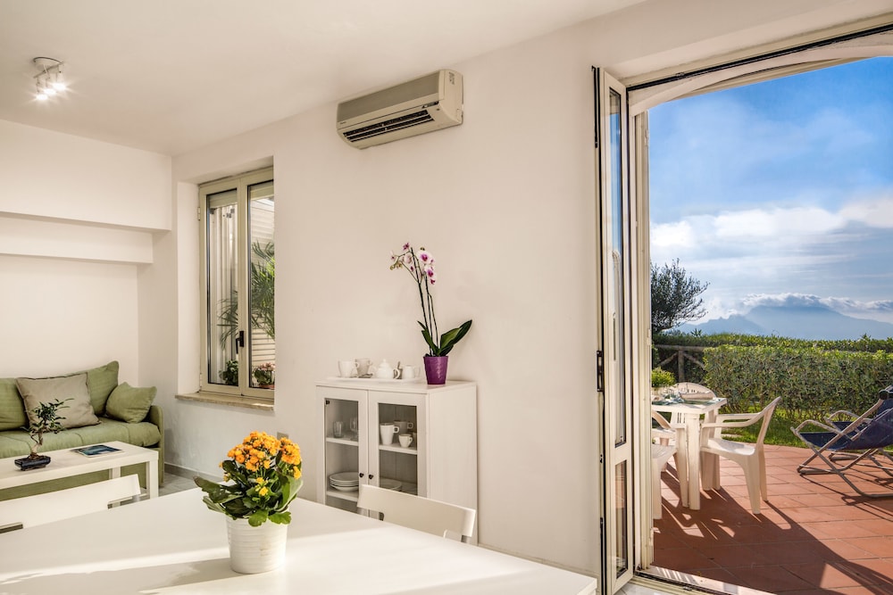 Classic Apartment, 1 Bedroom, Terrace, Sea View - Photo 1