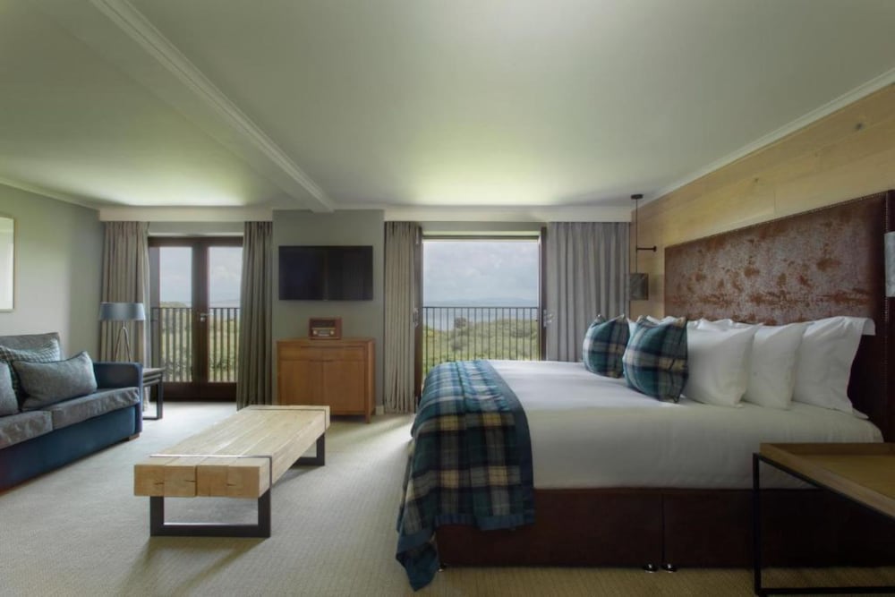 Seaview Suite - Photo 3