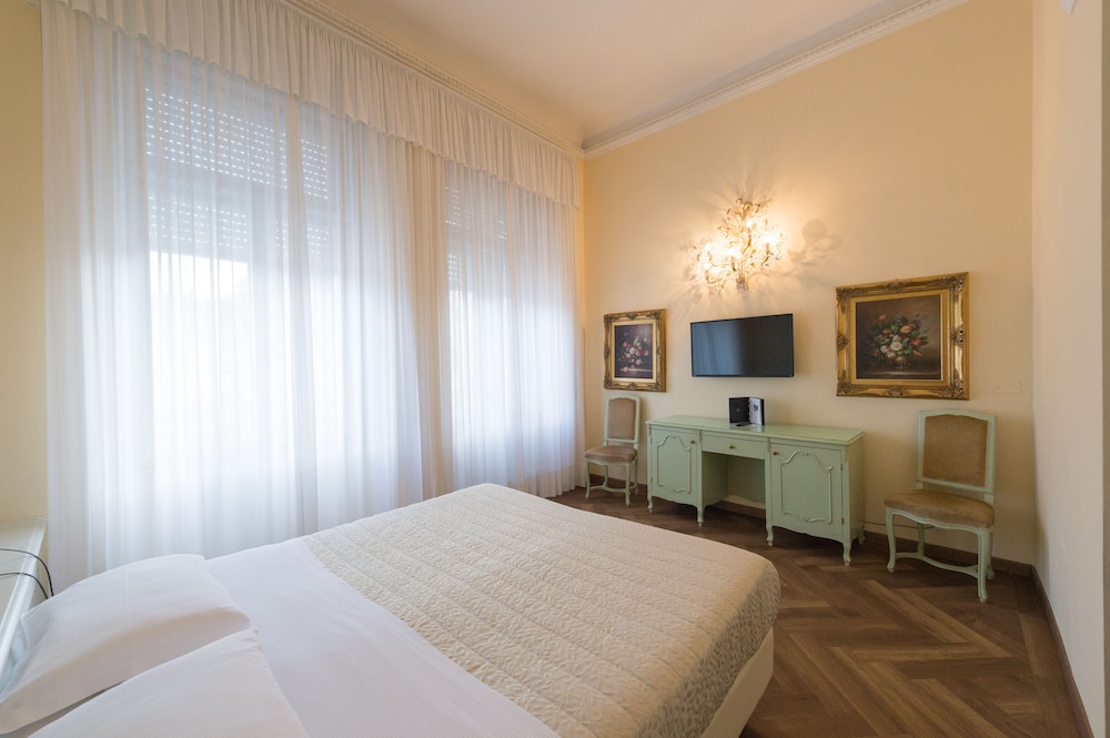 Superior Double Room - Photo 1