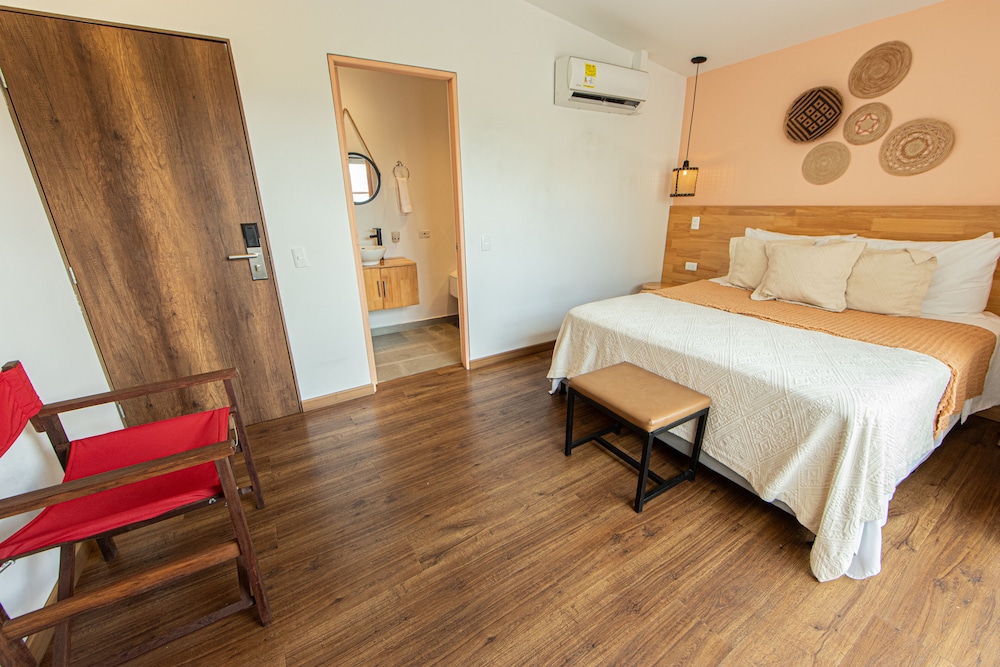 Premier Double Room, Balcony - Photo 4