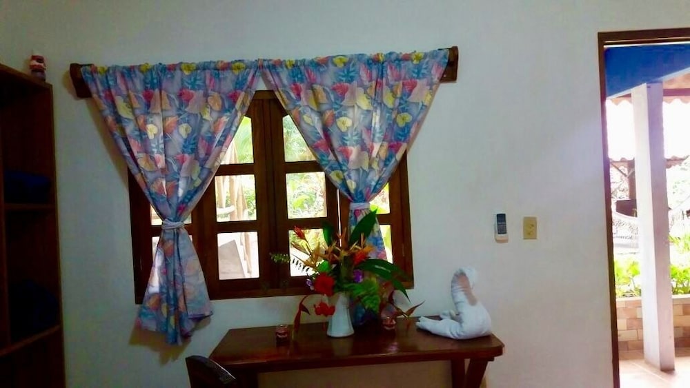 Family Room, 2 Double Beds, Garden View photo 2