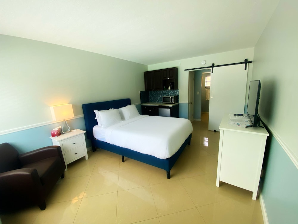 Standard Room, Pool View