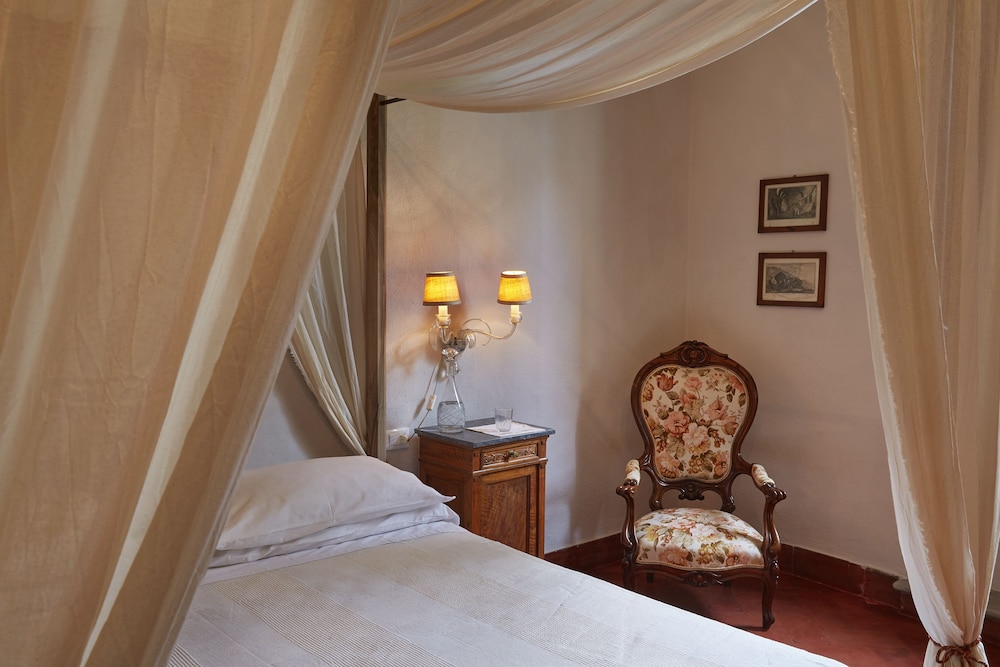 Deluxe Room, Garden View photo 2