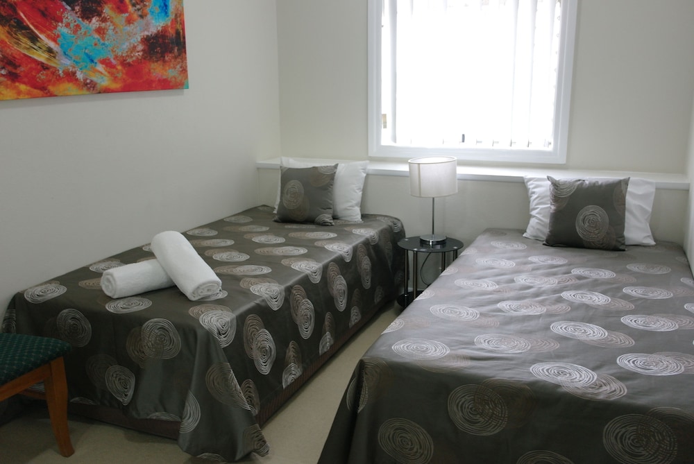 Standard Apartment, 2 Bedrooms, Garden View thumbnail 5