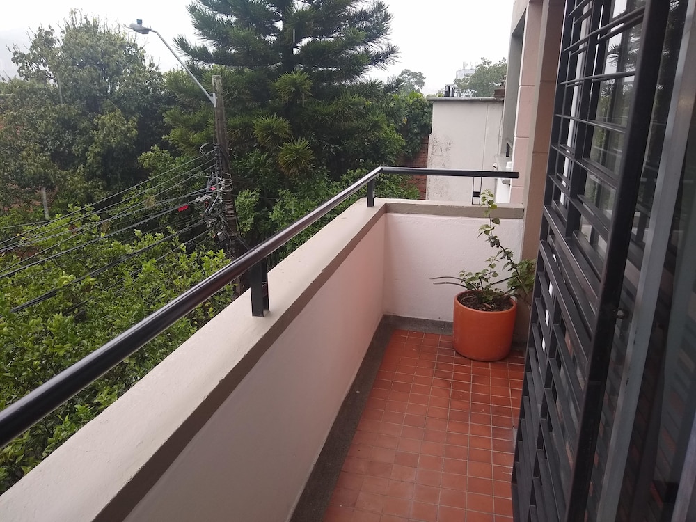 Comfort Room, 1 Double Bed, Balcony, City View photo 2