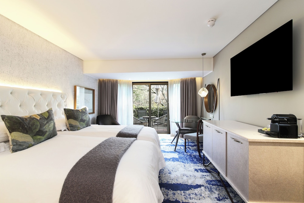 Deluxe Room, 1 King Bed, Mountain View, Mountainside (Deluxe Mountain Room) - Photo 1