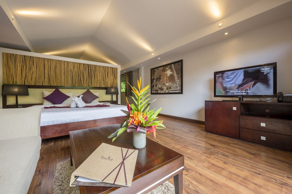 Suite (Outdoor Jacuzzi) - Photo 12