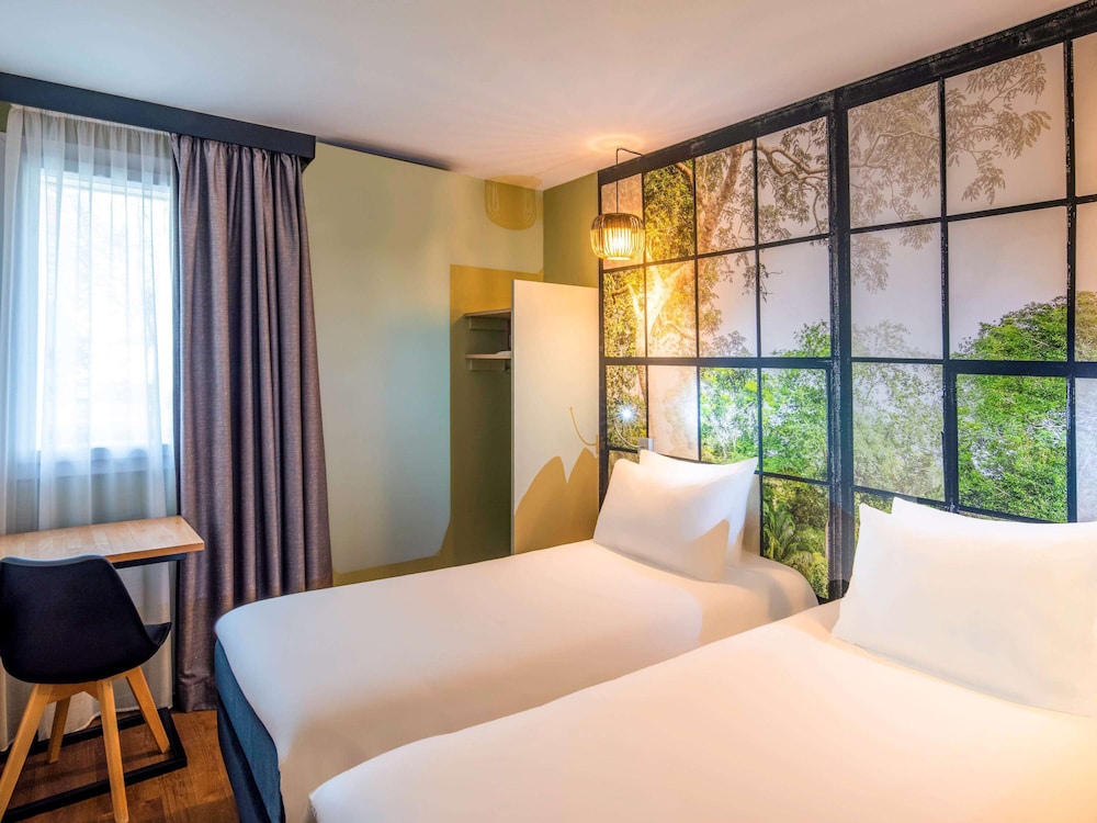 Standard Twin Room, 2 Twin Beds - Photo 2