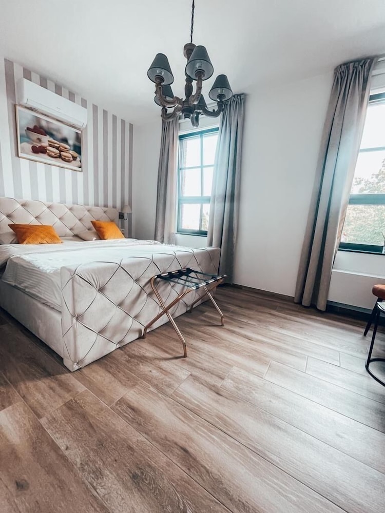 Luxury Double Room, Park View photo 2