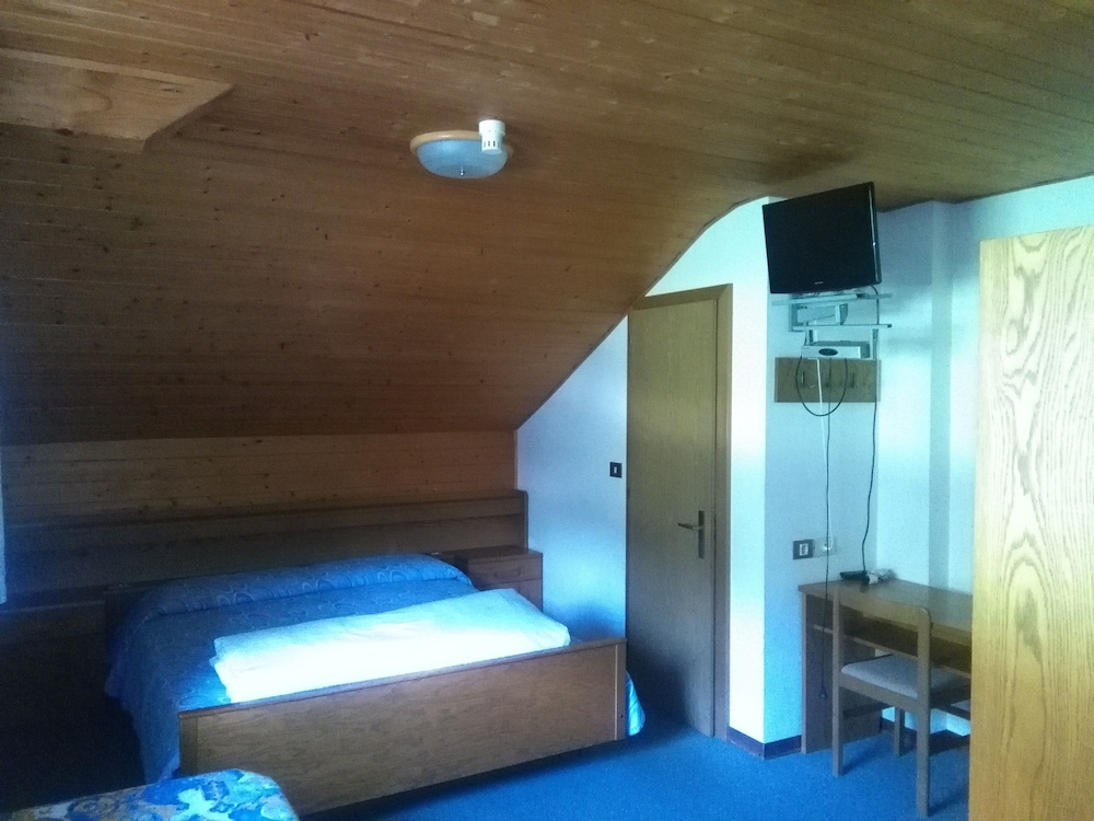 Basic Double Room photo 1