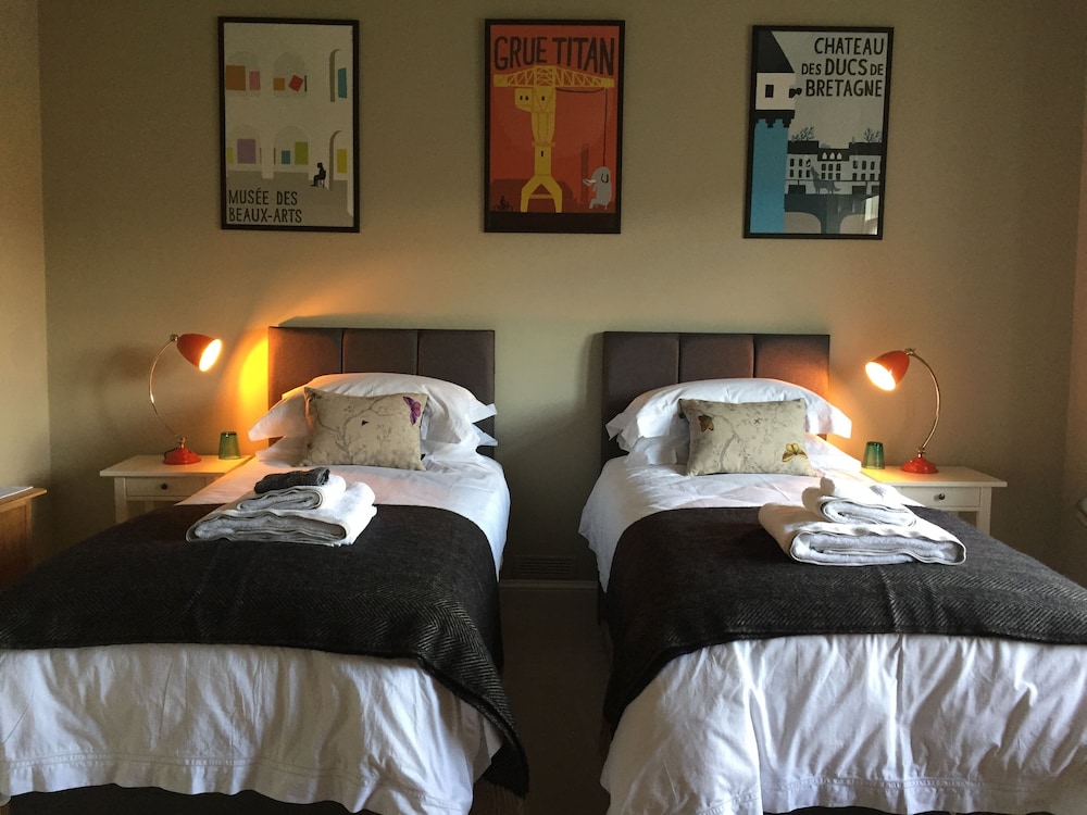 Deluxe Double or Twin Room photo 2