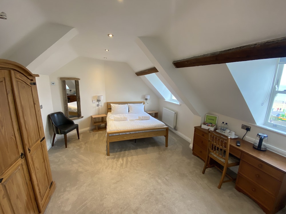 Superior Double Room, Beach View - Photo 1