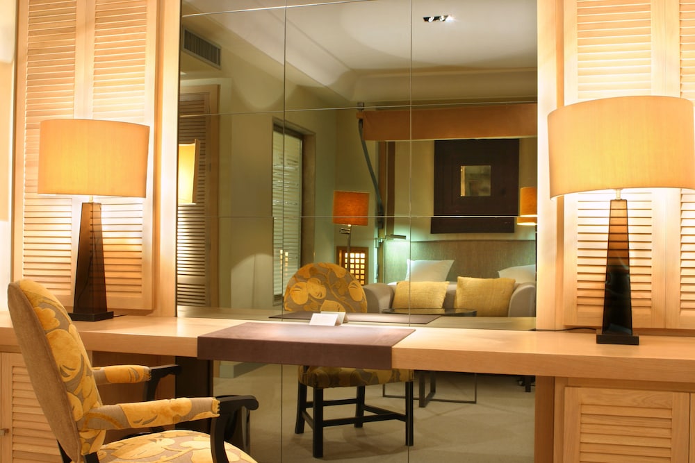 Deluxe Penthouse photo 2