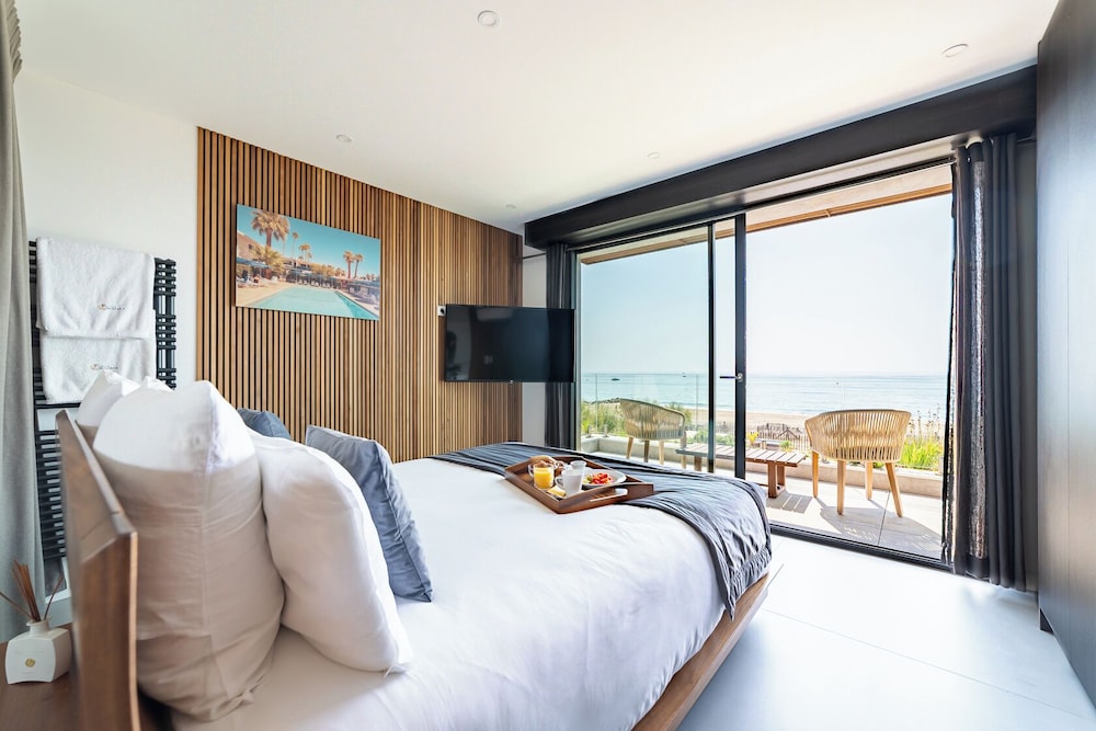 Standard Room, 1 Queen Bed, Sea View - Photo 40