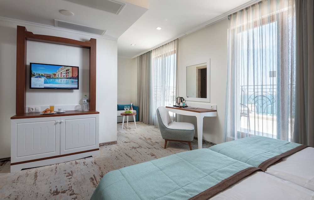 Superior Twin Side Sea View - Photo 1