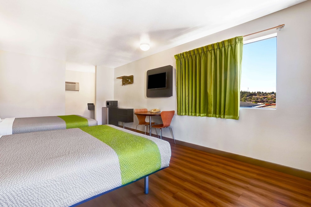 Standard Room, 2 Double Beds, Accessible, Non Smoking