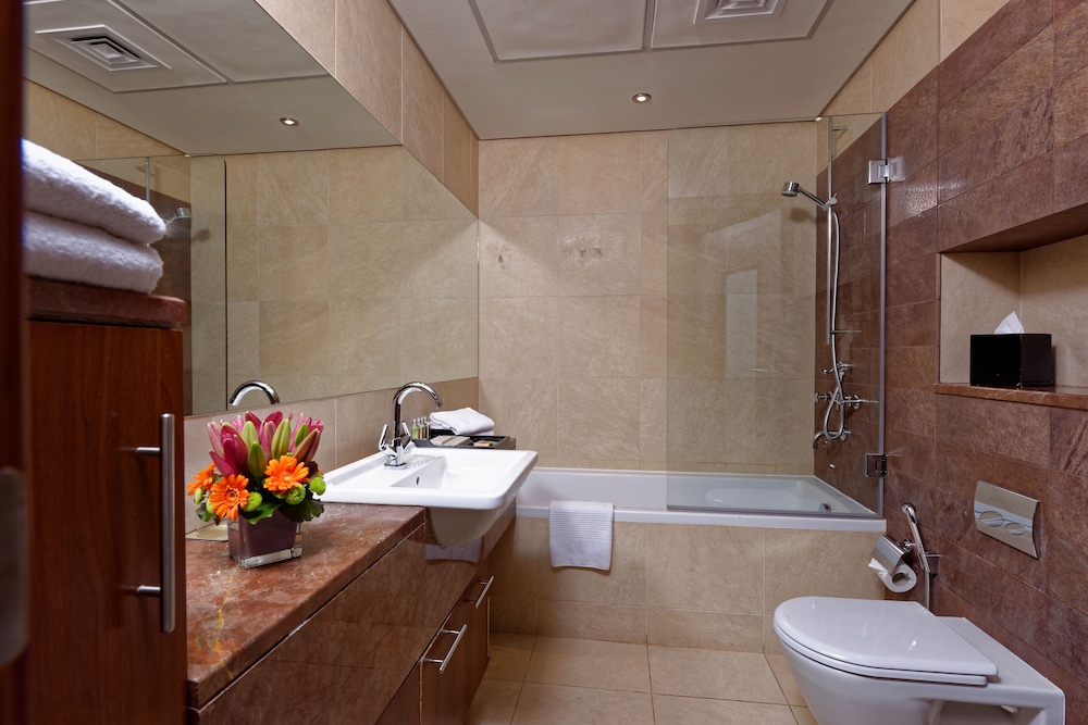 Family Suite (Deluxe) - Photo 2