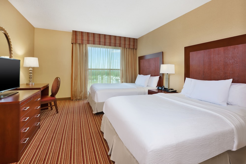 Suite, 2 Queen Beds, Accessible, Bathtub - Photo 1