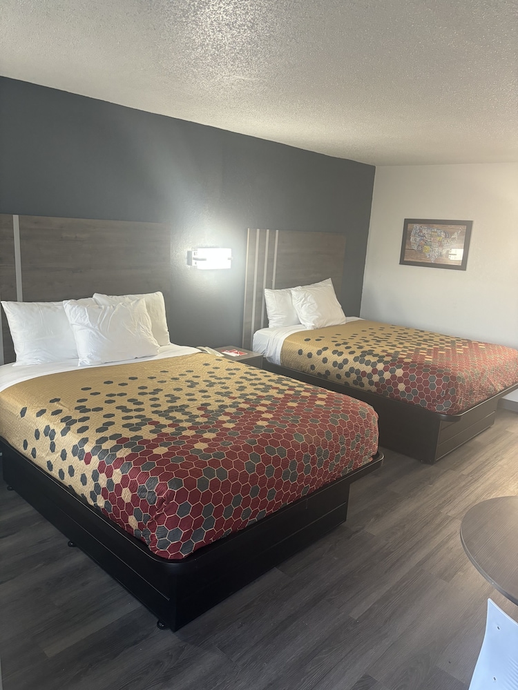 Room, 2 Double Beds, Smoking photo 2