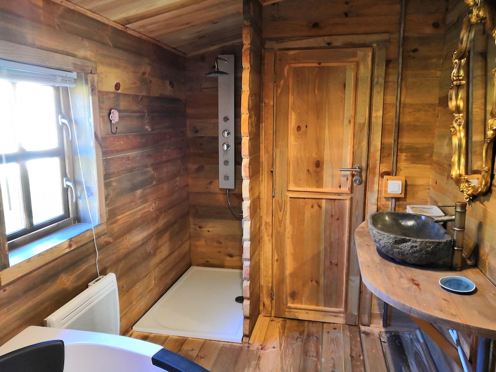 Deluxe Cottage photo 3