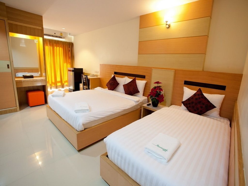 Triple Room